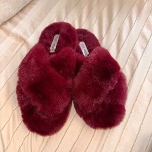 Steve Madden slippers women’s 7-8 maroon